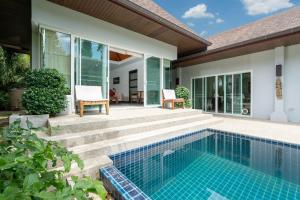 Balinese Style 3BR Villa Morning Forest, Nai Harn