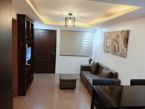 Syvs 2Br & 1TBath Condo Oasis Behind SM Mall 411
