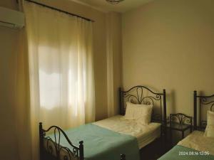 شاليه مصيفي فاخر قرية لاسيرينا الساحل الشمالي