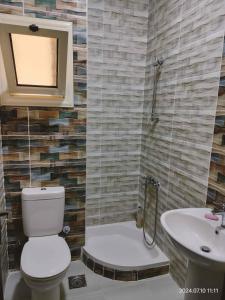 شاليه مصيفي فاخر قرية لاسيرينا الساحل الشمالي