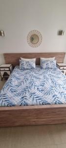 24 Cozy apartment with pool, parking and terrace