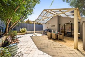 Spacious Family Getaway in West Leederville