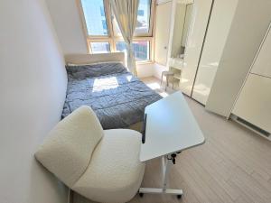 13 Cozy house with city view