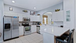 DB2644 Windsor Hills Resort 6 Bedroom