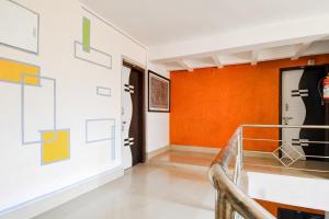 Super Hotel O Swaranpuri Near KIIT Square