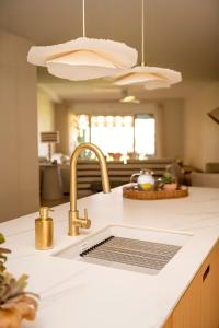 Apto Lujo Exclusivo vistas Golf y Mar