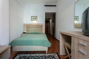 Single Room room in Arethusa Hotel