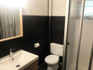 Chalets Chalet Chamois - Chalet annee 70 ! Quartier calme - Superbe vue - Jardin MAE-8214 : photos des chambres
