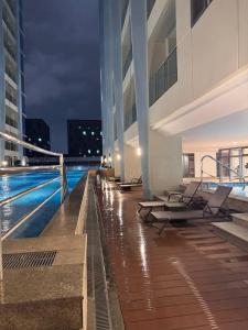 LCONDOTEL Hotel Studio with Balcony at Imperial Plaza near MOA NAIA PITX