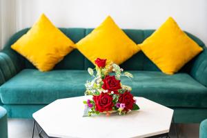 2Br Golden View Sunrise Cityview Hanas Apart D7