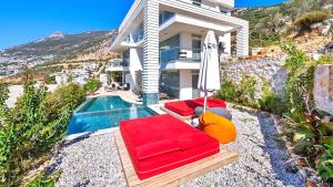 Komurluk Area 6 Bedroom Villa 1098