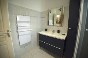 Maisons de vacances Sainte Marie la mer : Villa independante, plage a pied a 250 m : photos des chambres