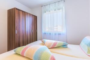 Fucane - Ella - MPolo