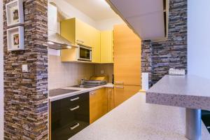 Fucane - Sebastian - MPolo