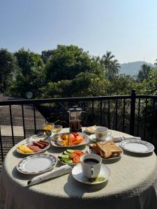 charlotte inn