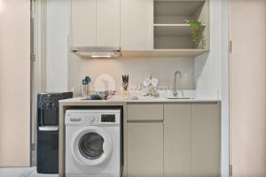 Caltra by Kozystay - Kemayoran