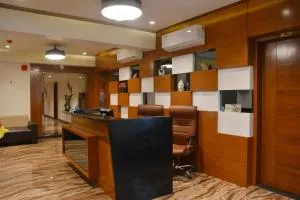 Hotel 4 Point - Gandhinagar