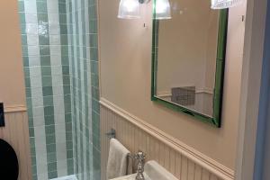 Luxurious 5 Bedroom House in Cookham near Marlow