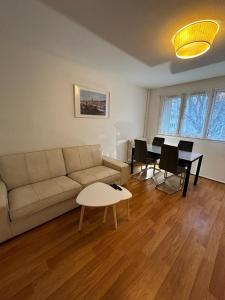 Appartements Nice 3 rooms 400m RER B direct Paris : photos des chambres