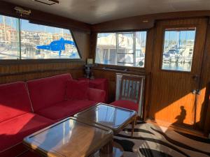 Master Cabin in Golfe Juan