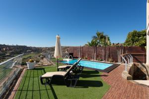 Tropical House sea views