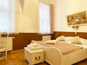 Piața Sfatului Brassai Apartments