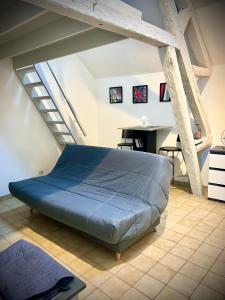 22 Centre ville - Drouaise - Mezzanine - 4 Couchages