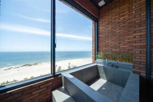 Hound Hotel Deacheon Beach