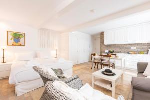 Ventoura Suites, Corfu Old Town