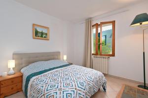 Maisons de vacances L’Ecrin du Brulat - Jardin et vue montagnes : photos des chambres