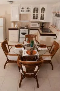 JersonApartments - Haggatt Hall