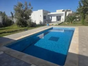 villa piscine djerba - 塔格梅斯
