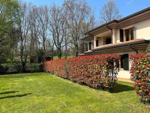 NEW Garda Golf Villa with pool and private garden