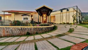 SaffronStays Coonoor Canvas