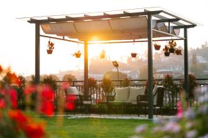 SaffronStays Coonoor Canvas