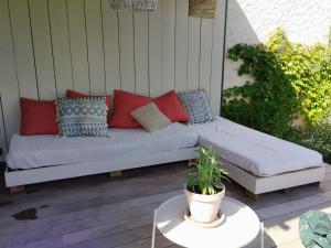 Maisons de vacances Parenthese a Nimes : Maison 1 Chambre