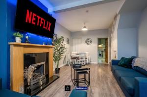 2 Bedrooms House By Boyeilles Apartments Short Lets & Serviced Accommodation Belfast With Free Wifi