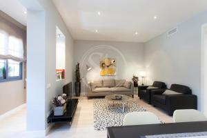 Modern Eixample Apartment