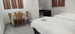 Hotels Garabit Hotel : photos des chambres