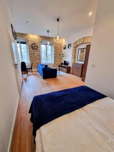 Biały Kruk Apartamenty vis-a-vis Jasnej Góry 5a