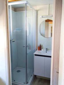 Chalets Chalet 3 etoiles - Piscine - ccb0fdc : photos des chambres