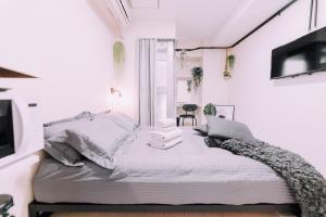 Minimalist Loft Namba Compact Studio with a 24-hour Gym MA601