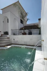 Casa del rayo azul - Albuñol