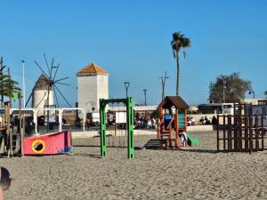 Disfruta del sol 1 - La Llana Beach