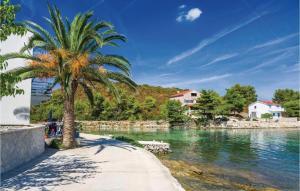 House with pool žman