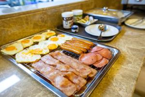 Airbus Hotel At Phawana Station