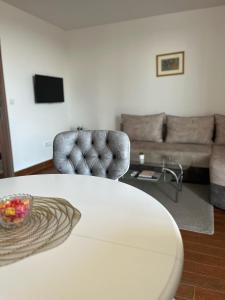Surčin Apartment