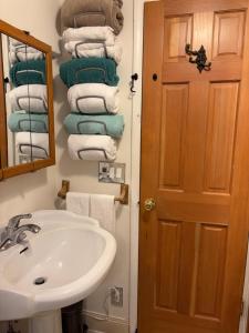 Queen Bea-Seattle-Queen Anne-Basement-Level