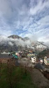 High Spirits Homestay and Cafe, Matuera Village, Parvati Valley - Shamshi