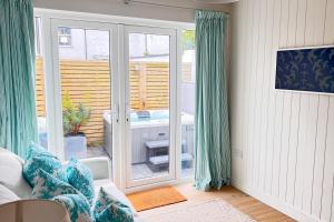 Camellia House Wave Apartment